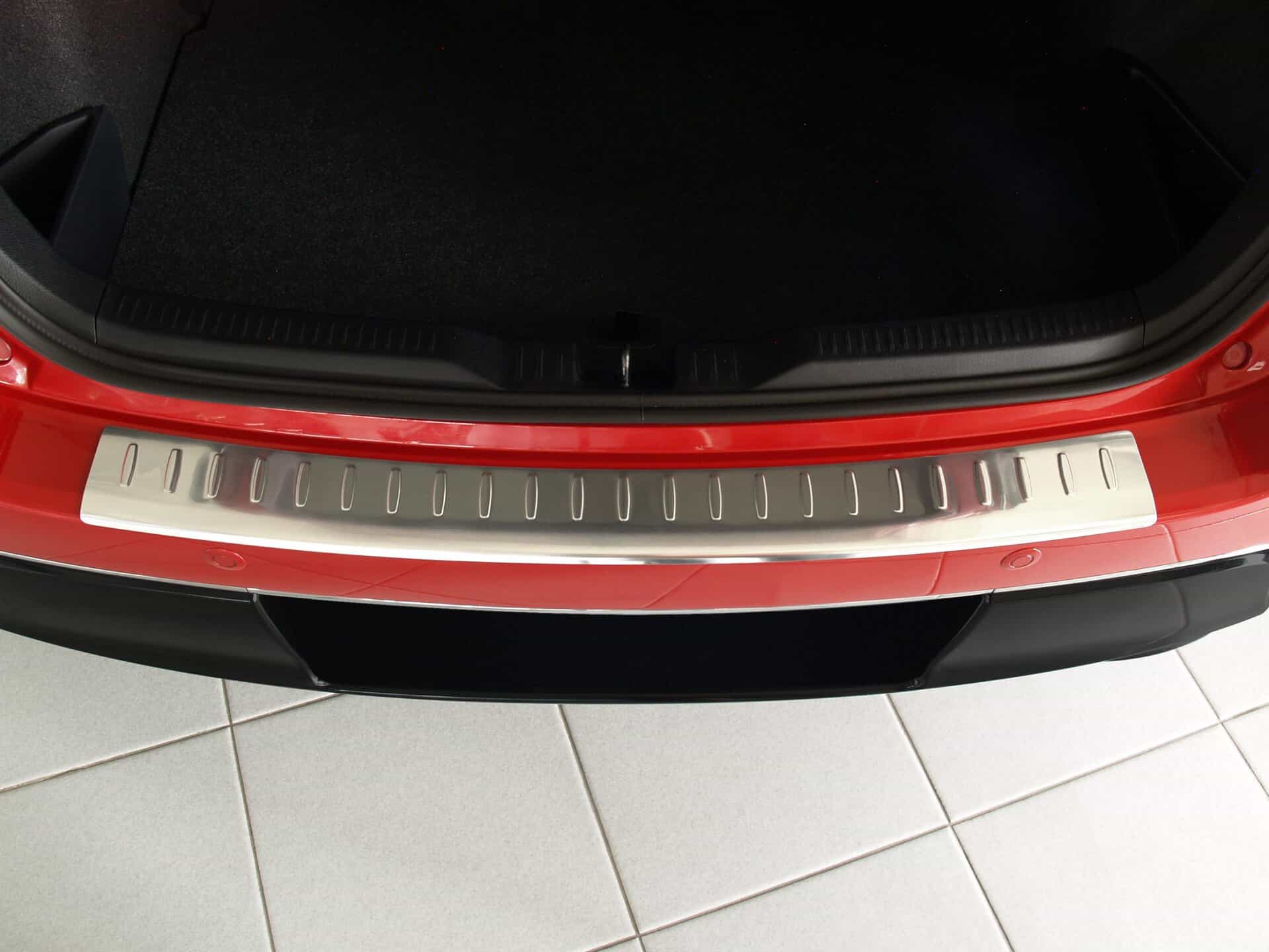 Ladekantenschutz Edelstahl Toyota Auris 2013-2020 – Bild 3